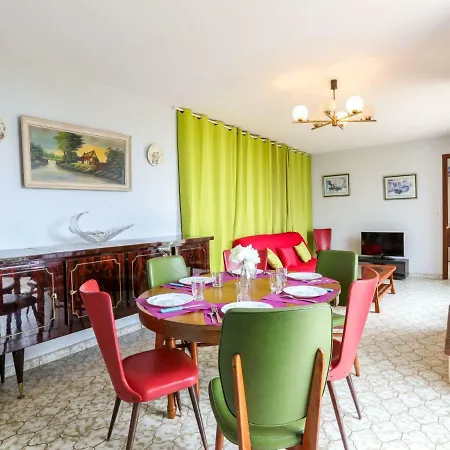Holiday home Les Lauriers *