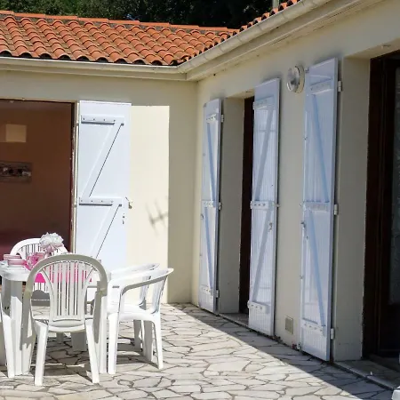 Les Lauriers Holiday home *